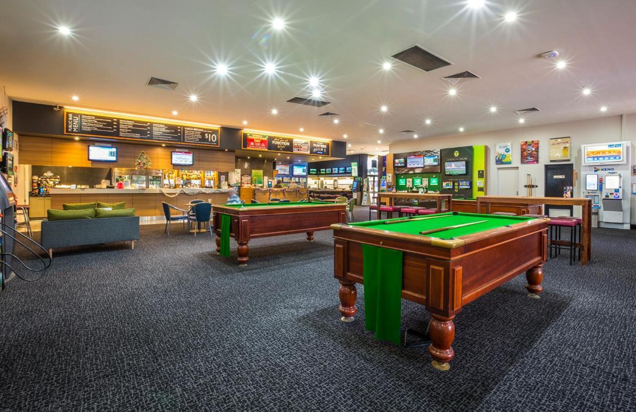 Nightcap at Coolaroo Hotel Buitenkant foto
