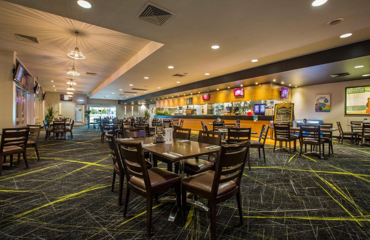 Nightcap at Coolaroo Hotel Buitenkant foto